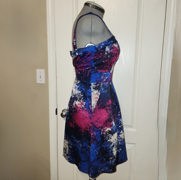 Dynamite midi dress with pockets and bodice sz med - Picture 3 of 15